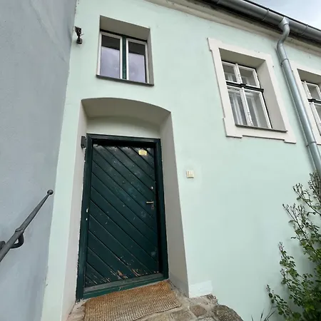 Rast House بيت للعطل Třebíč