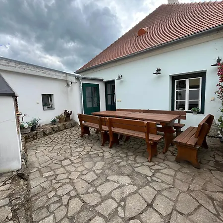 Vakantiehuis Rast House